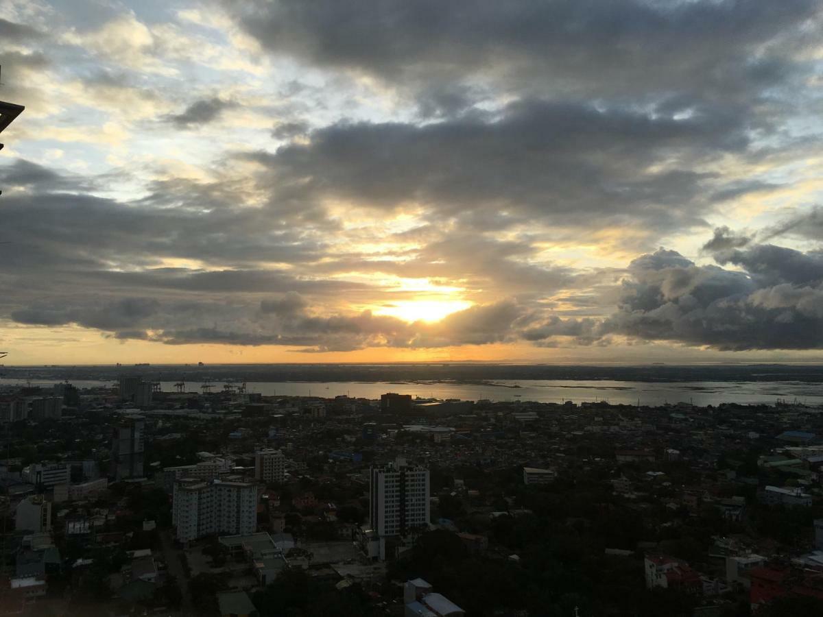 Horizons 101 - Panoramic View By St. Therese Cebu Exterior photo